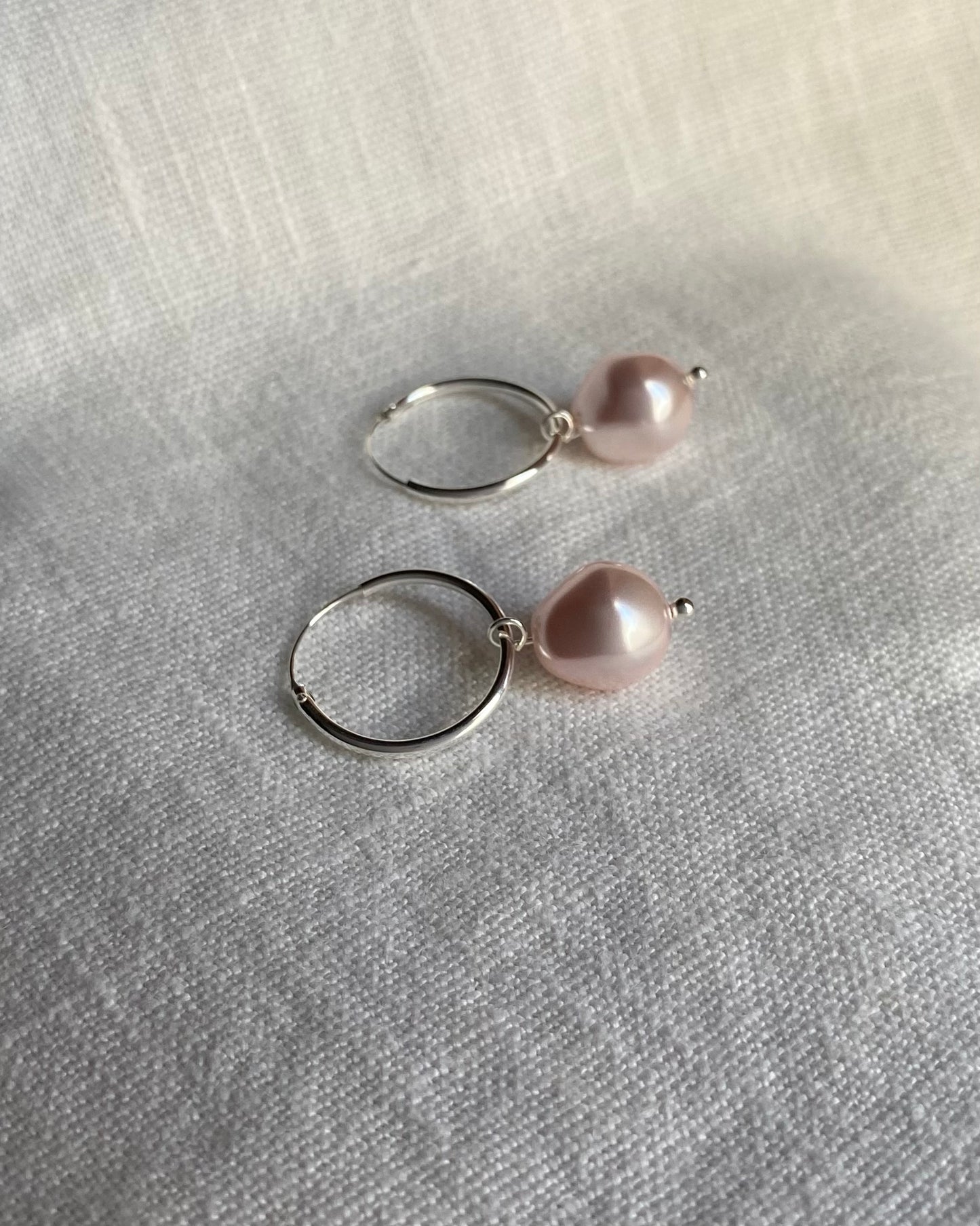 Örhängen med barockpärlor, sterlingsilver