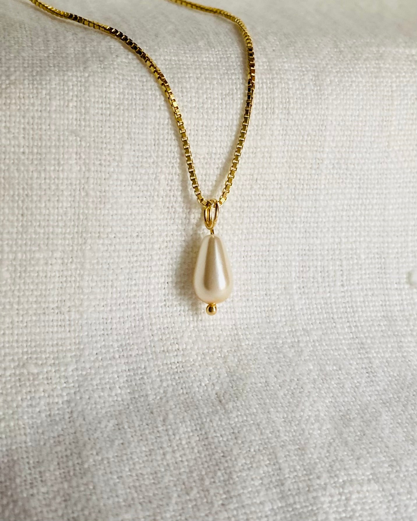 Drop pearl pendant and chain, gold-plated sterling silver