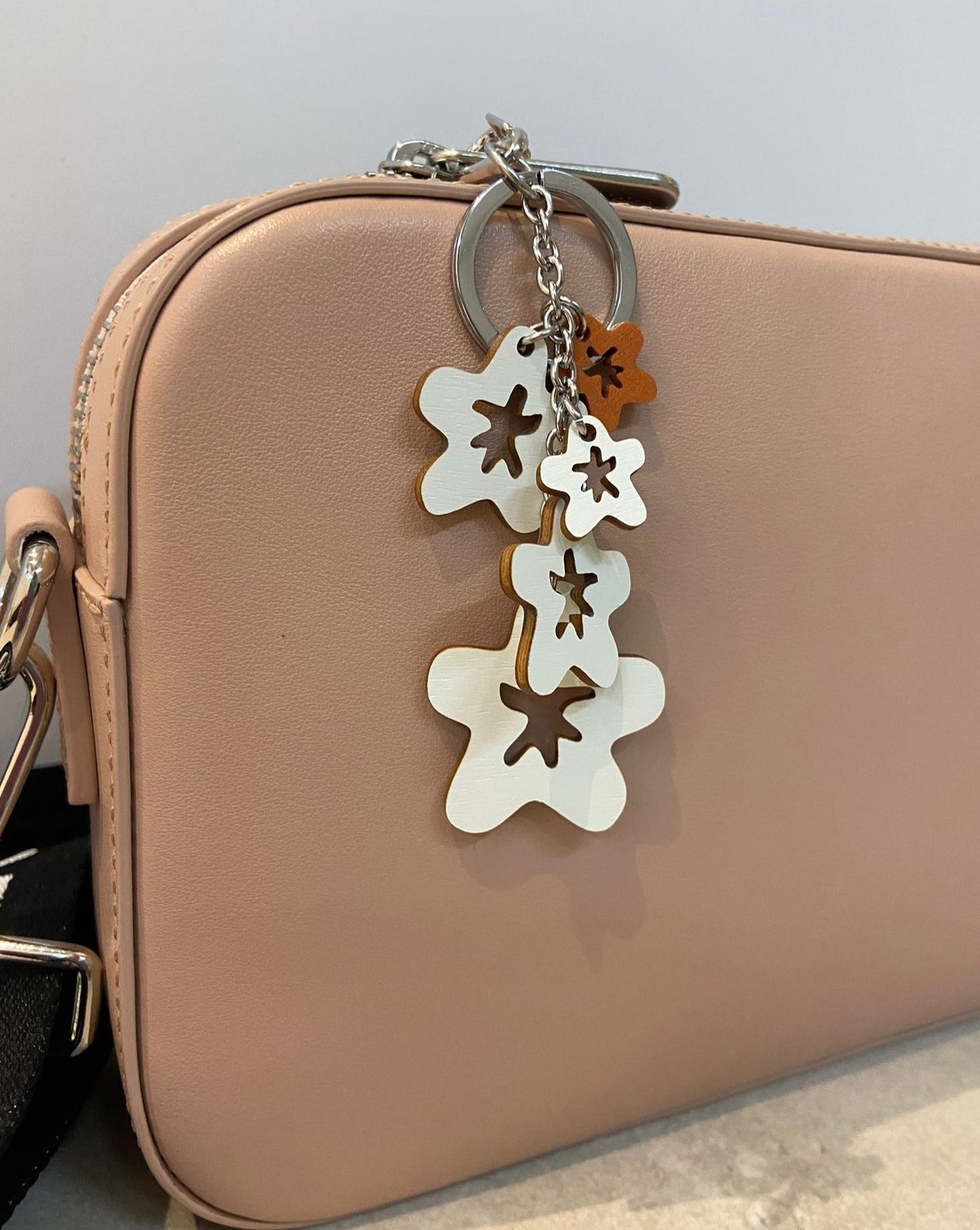 Flower Festoon for handbag and keys, painted wood
