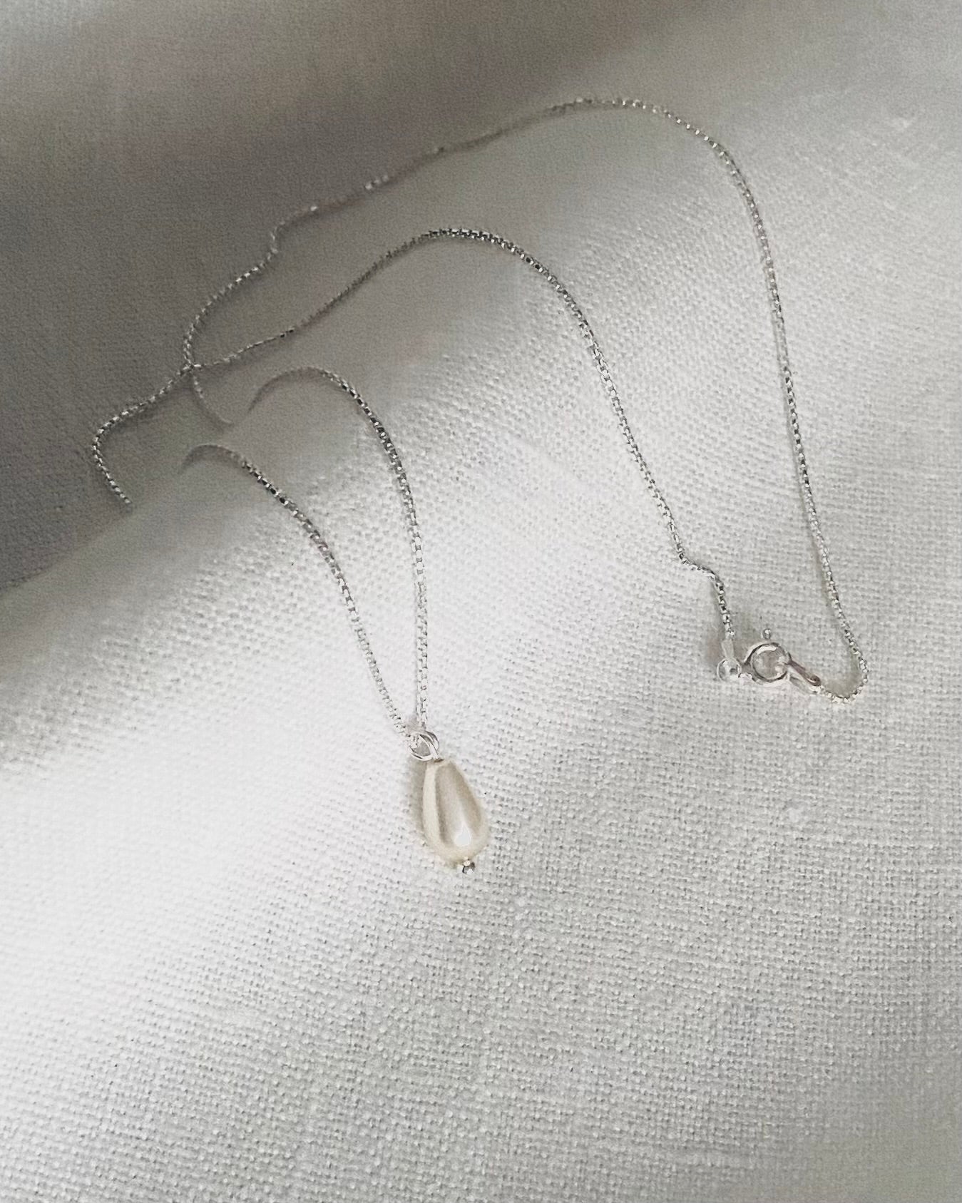 Pärlhänge och kedja i sterlingsilver