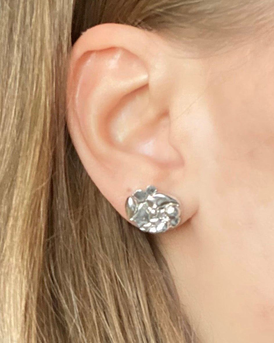 Shore, stud earrings