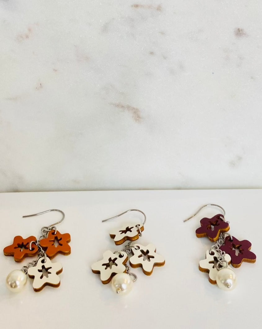 Little Flower Festoon earrings in a box